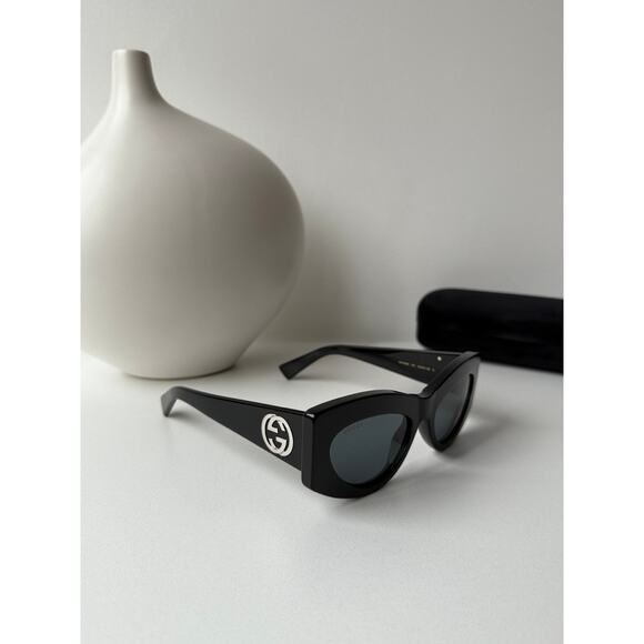 NEW Gucci GG1843S Black Cat Eye Sunglasses $515 main image 5